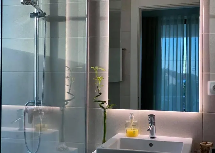 Jubileu 74 Holiday home Caloura