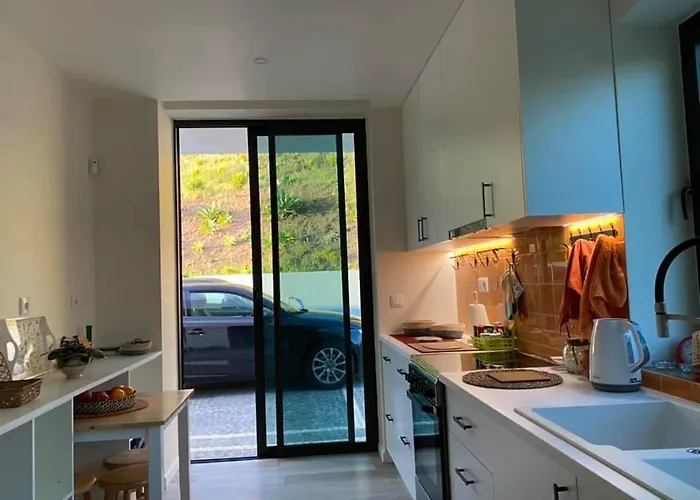 Jubileu 74 Holiday home Caloura